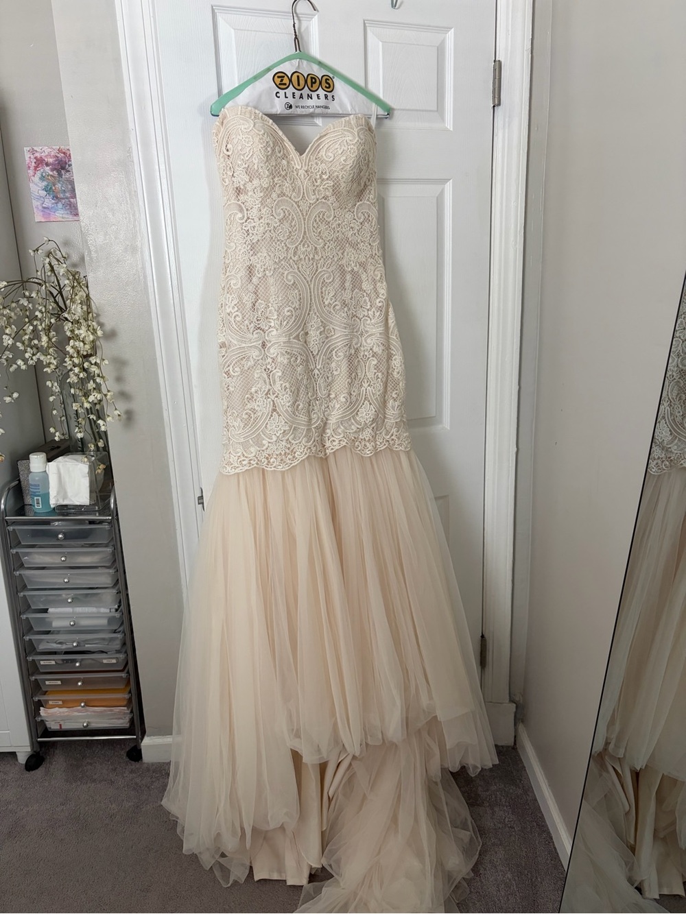 Bridal Lace Mermaid Wedding Dress in Champagne and Ivory